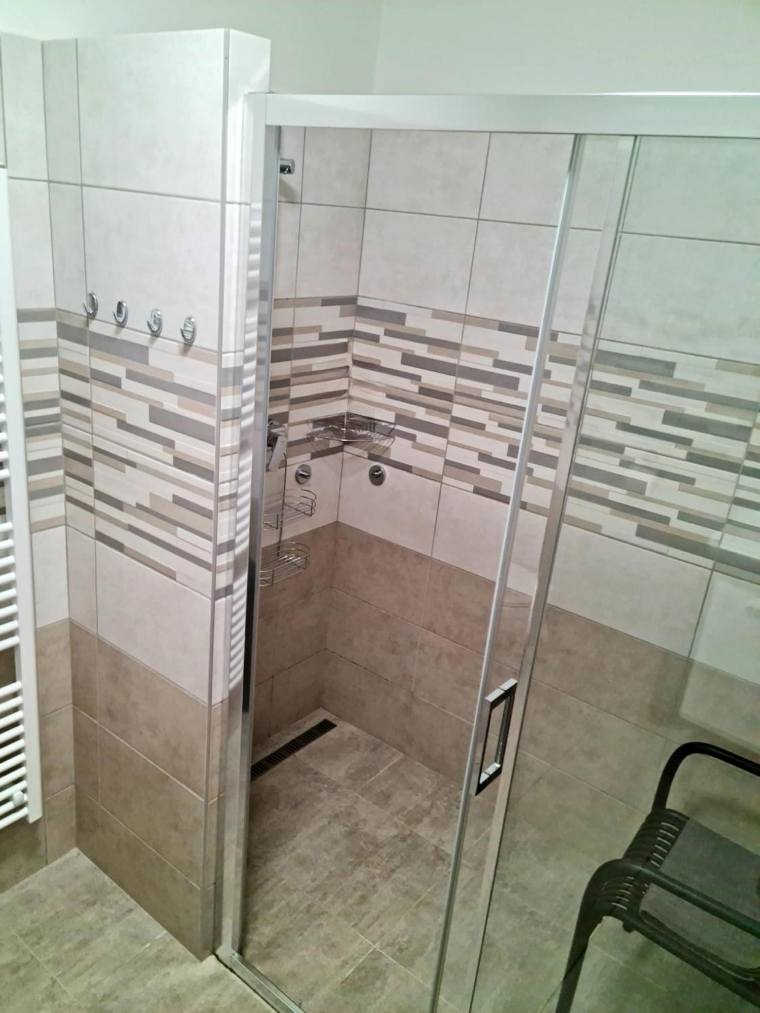 Apartmany Zirec Dvůr Králové nad Labem Exterior foto